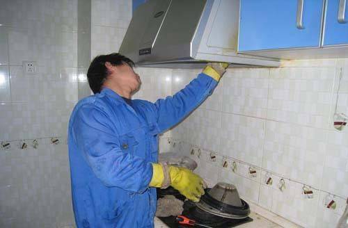 厨房抽油烟机用什么清洗